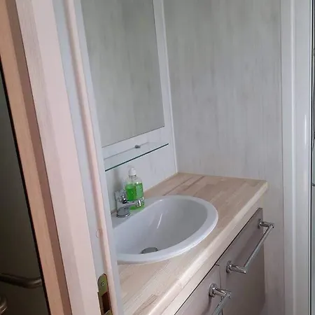 Luxueuze Stacaravan In Met Eigen Terras En Tuintje ブレーデネ