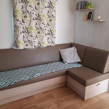 Luxueuze Stacaravan In Met Eigen Terras En Tuintje Horská chata Bredene