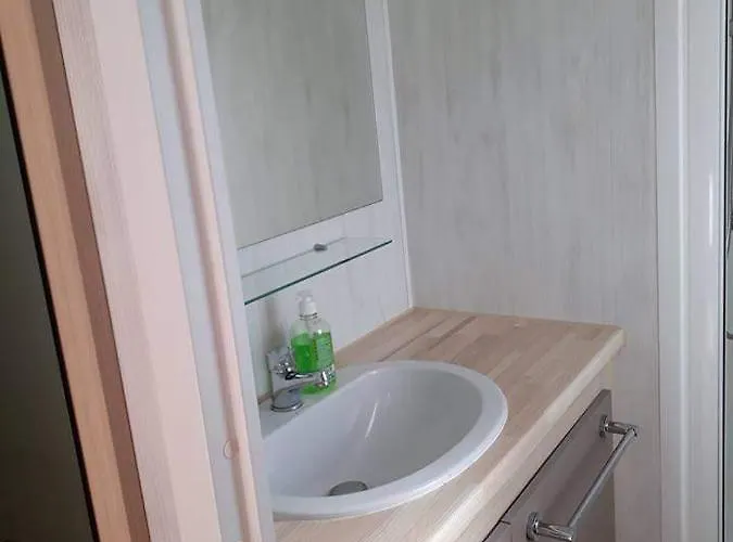 Luxueuze Stacaravan In Met Eigen Terras En Tuintje Bredene