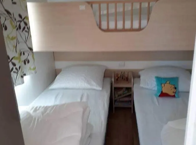 Chalet Luxueuze Stacaravan In Met Eigen Terras En Tuintje *