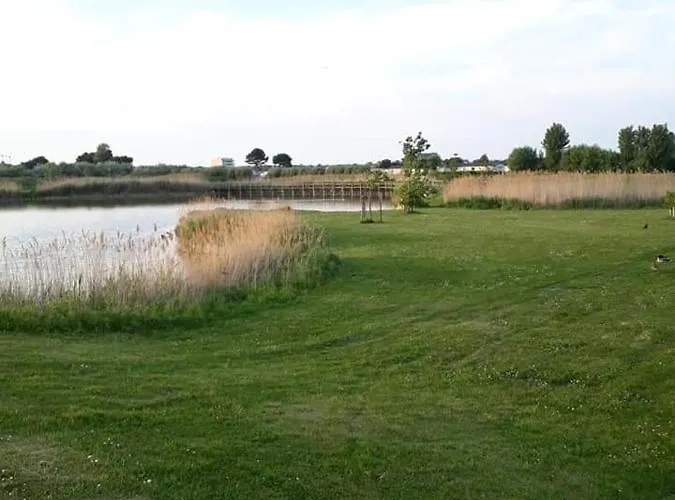 Luxueuze Stacaravan In Met Eigen Terras En Tuintje Chalet *