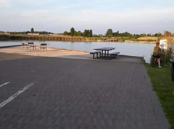 Luxueuze Stacaravan In Met Eigen Terras En Tuintje *